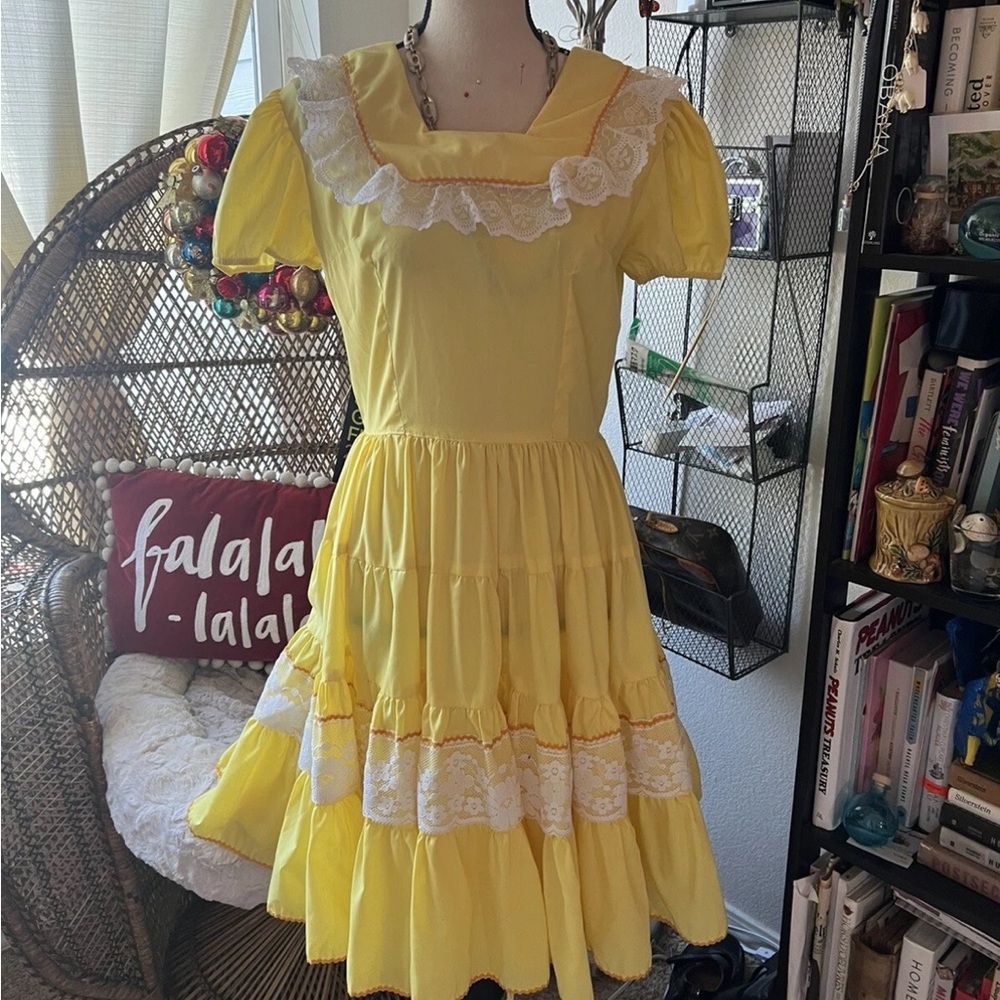 Vintage square dancing tiered frilly prairie dress yellow